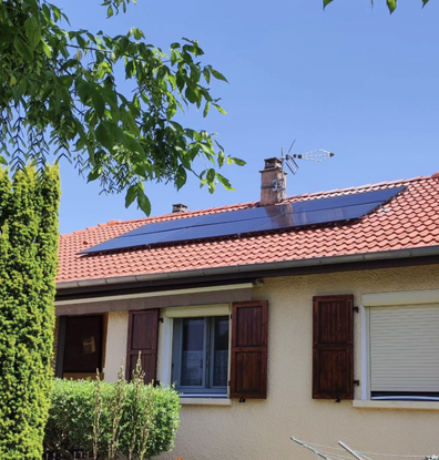 Vue d'ensemble de l'installation photovoltaïque de 3 kWc