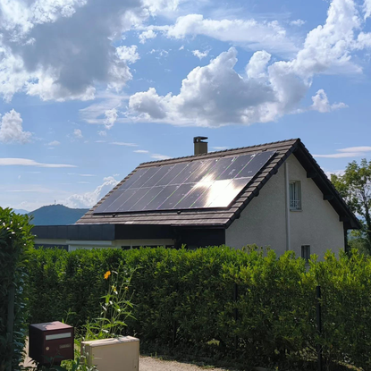 Vue d'ensemble de l'installation photovoltaïque de 6 kWc