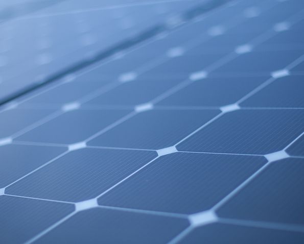 image de la surface d'un panneau solaire